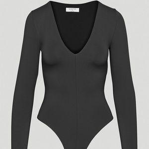 Aritzia Babaton Contour V-Neck Longsleeve Bodysuit